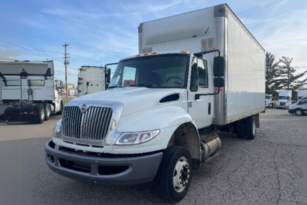 2019 International 4300-auto-experts-truck 2019 International 4300